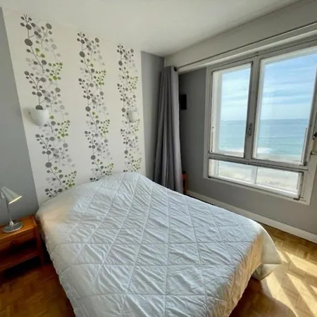 Lägenhet Quiberon: 2p, Balcon Sud, Garage, Face A La Grande - Fr-1-478-212