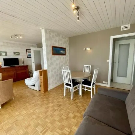 Lägenhet Quiberon: 2p, Balcon Sud, Garage, Face A La Grande - Fr-1-478-212 Quiberon